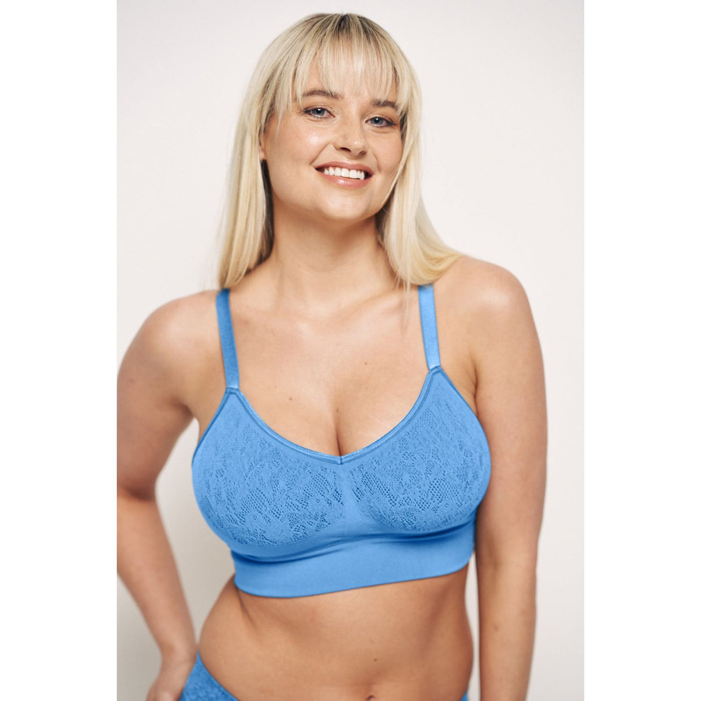 The Mid V Lined Wire-free Bra - Sky